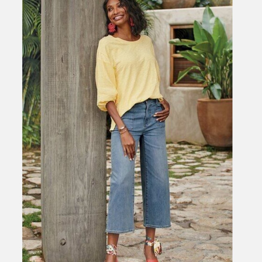 Wide-Leg Jeans